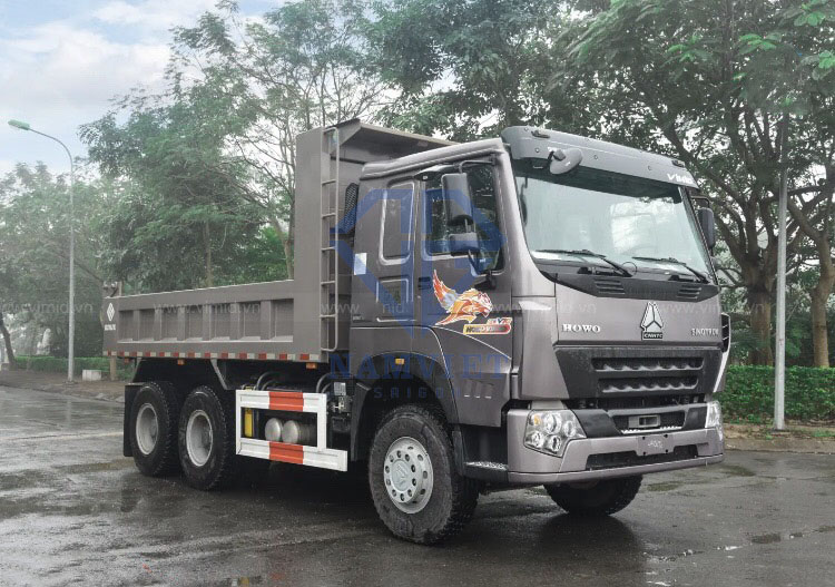 Xe Ben Howo 3 chân V7G 2022